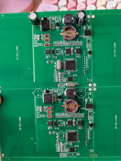 總得來(lái)說(shuō)非常滿(mǎn)意，交貨速度非常快，貼片3天就完成，品質(zhì)目前檢查50%，目前還沒(méi)發(fā)現(xiàn)不良，好評(píng)。